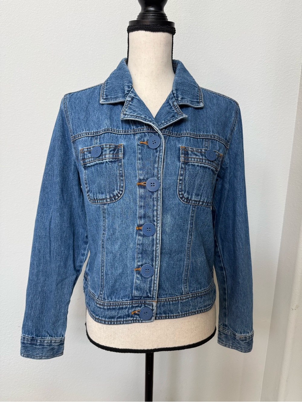 Bill Blass Jeanswear Vintage Denim Jacket with Blue Buttons